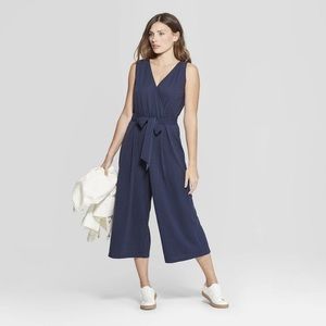 Universal Thread Navy Blue Sleeveless V-Neck Wide Leg Jumpsuit